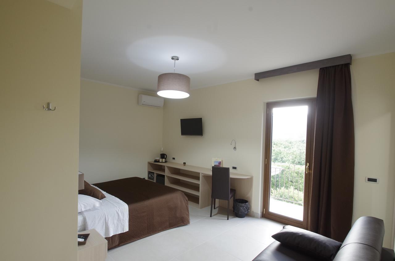 B&B Villa Valentina Таормина Екстериор снимка