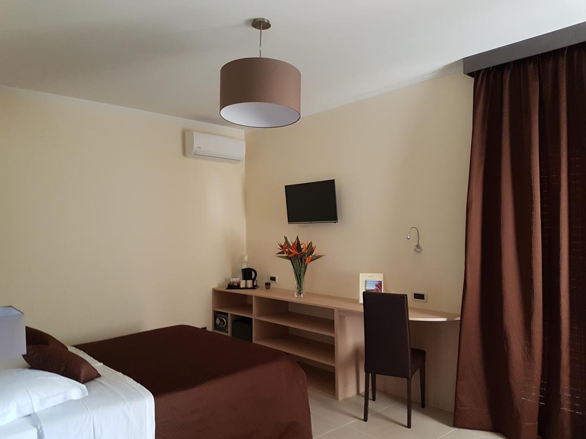 B&B Villa Valentina Таормина Екстериор снимка